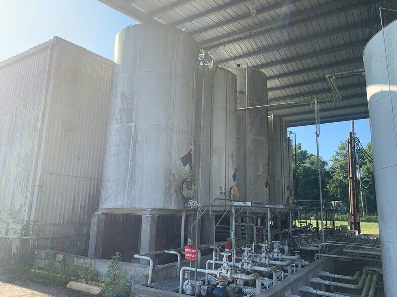 More Photos Of 218 Springfield Rd, Baton Rouge Warehouse For Sale