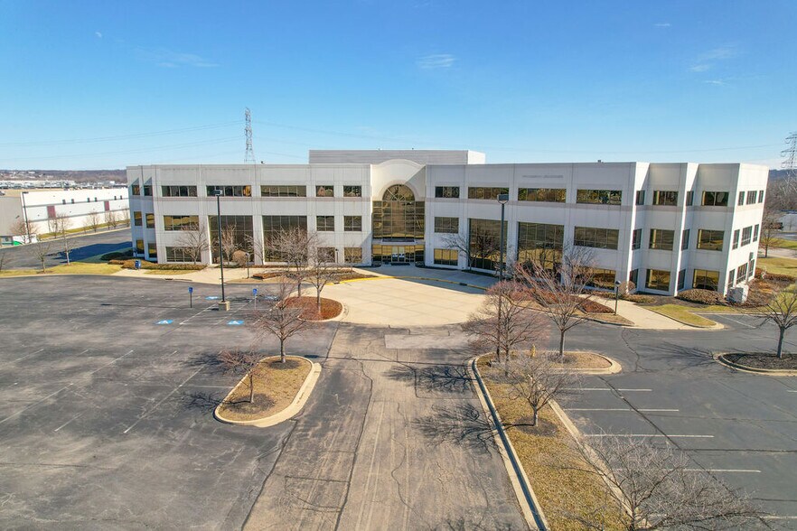 More Photos Of 3 Crowne Point Ct, Sharonville Office For Sale