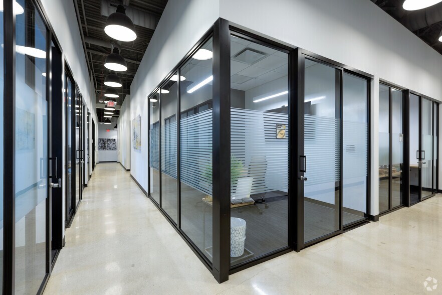 More Photos Of 700 S Rosemary Ave, West Palm Beach Coworking Space