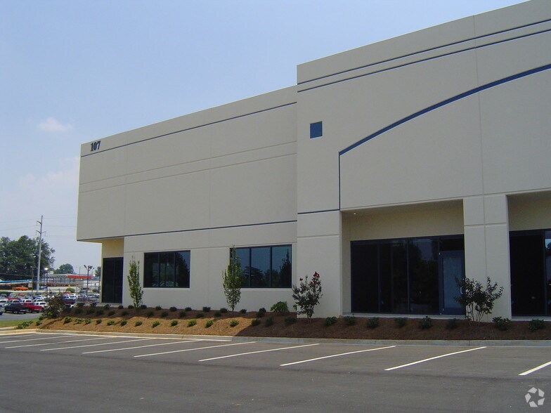 107 Forest Pky, Forest Park, GA 30297 Industrial For Lease