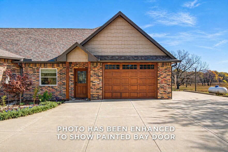 More Photos Of 4748 N 4318, Pryor Flex For Sale