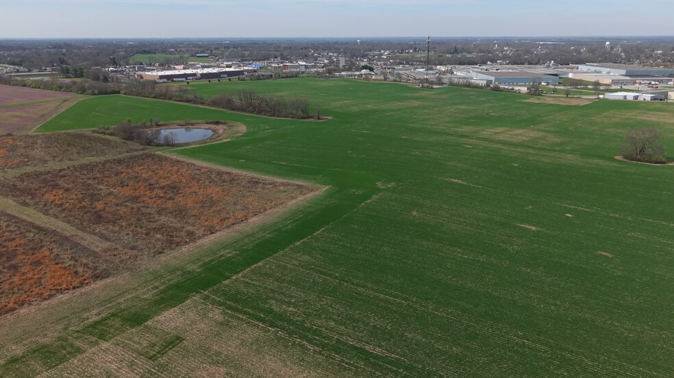 More Photos Of 300 Crossfield Dr, Versailles Land For Sale