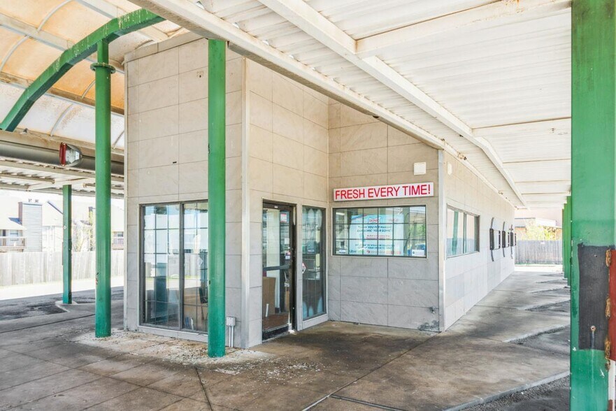 More Photos Of 3017 S 129th Ave, Tulsa Fast Food For Lease