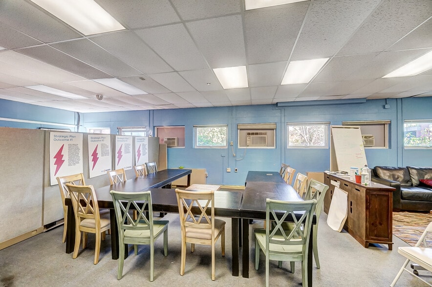 More Photos Of 150 E South College St, Yellow Springs Research And Development For Sale