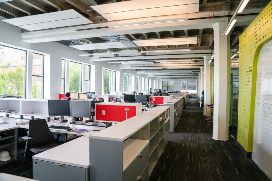 More Photos Of 44 W Broadway, Eugene Loft Creative Space For Lease