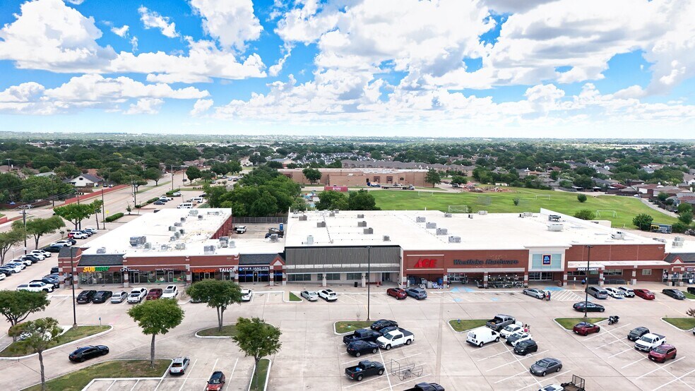 More Photos Of 3044 Old Denton Rd, Carrollton Unknown For Lease