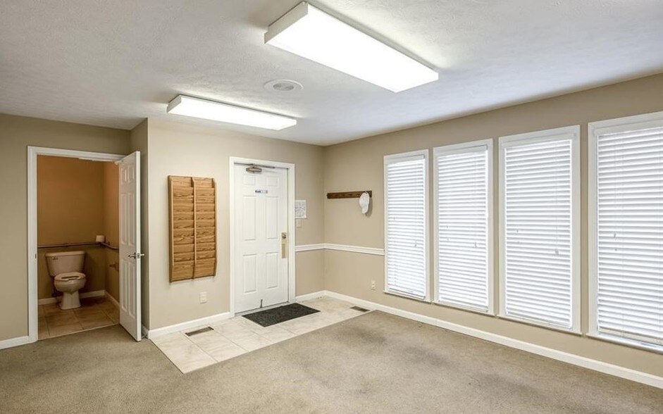 More Photos Of 1202-1214 N Monroe Dr, Xenia Medical For Sale