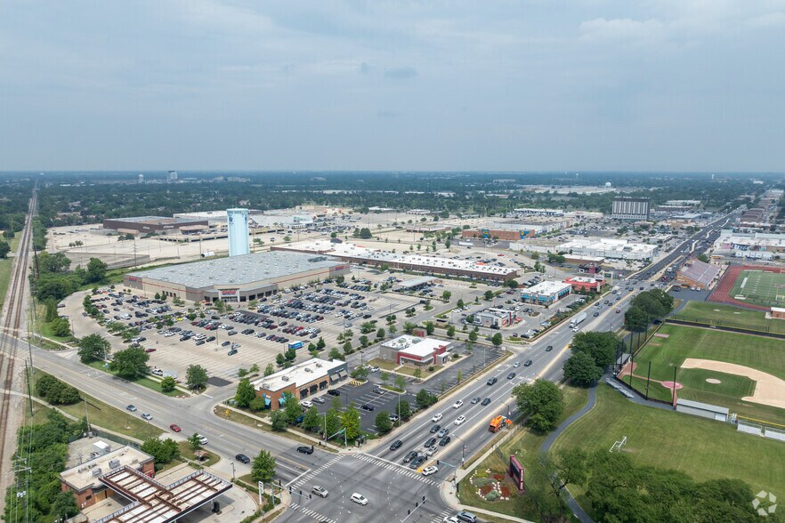 More Photos Of 2518 Harlem Ave, North Riverside Freestanding For Lease