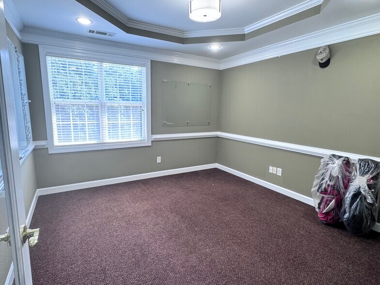 More Photos Of 1875 Old Alabama Rd, Roswell Medical For Lease