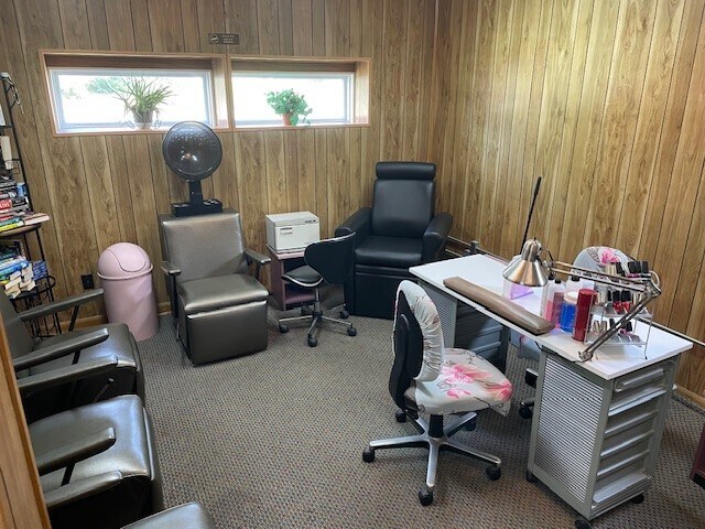 More Photos Of 9529 Pflumm Rd, Lenexa General Retail For Sale