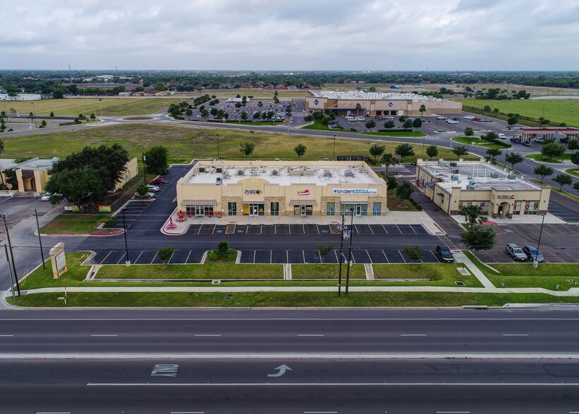 More Photos Of 7501 N 10th St, McAllen Storefront Retail Office For Lease