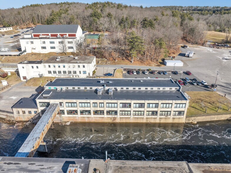 More Photos Of 80 Optical Dr, Southbridge Flex For Lease