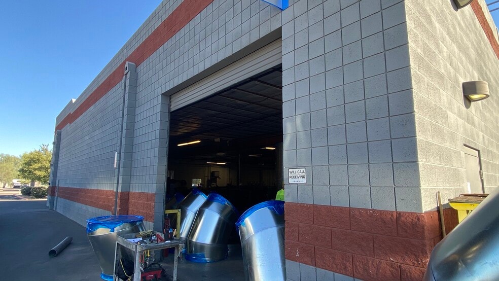 More Photos Of 210 N Pasadena St, Gilbert Manufacturing For Lease