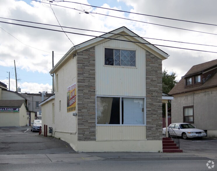 More Photos Of , St Catharines General Retail For Sale