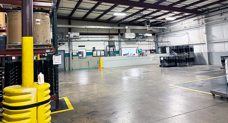 More Photos Of 2807 Transport St, Richmond Manufacturing For Sale