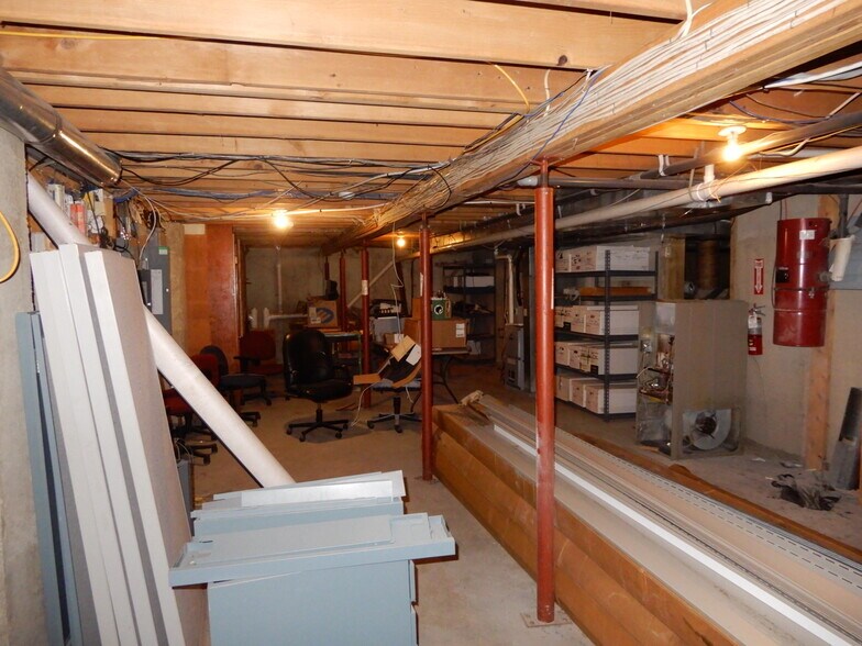 More Photos Of 440 Third Ave, Watervliet Office For Sale