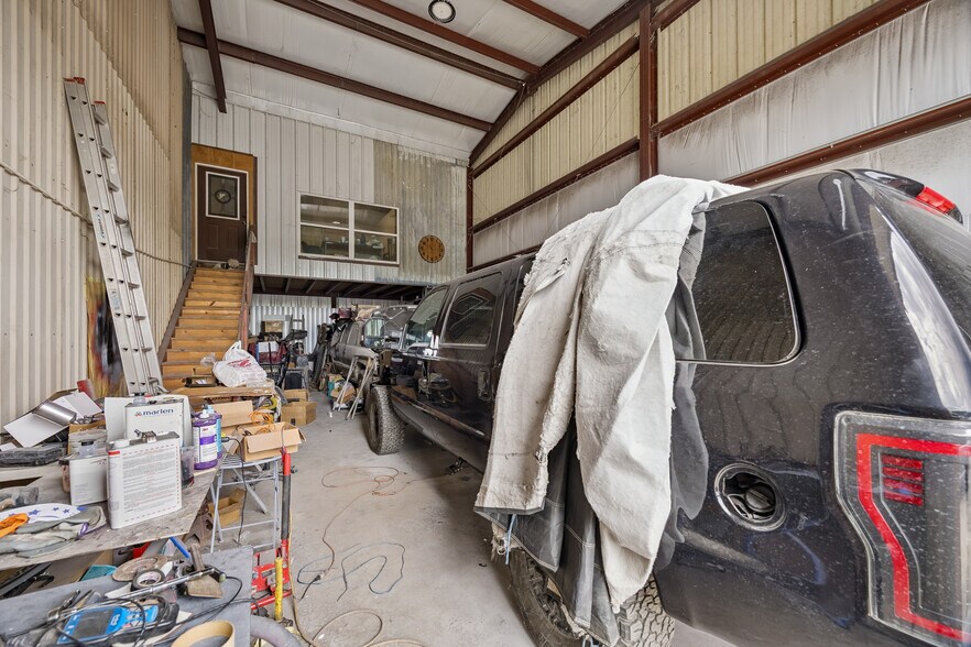 More Photos Of 12851 Reeveston Rd, Houston Industrial For Sale