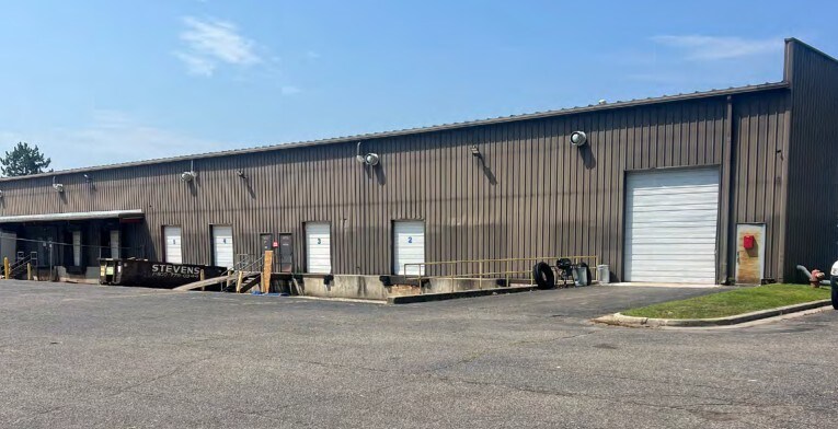 More Photos Of 14715-14745 Five M Centre Dr, Romulus Warehouse For Lease
