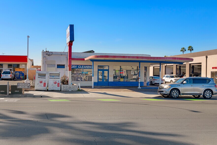 More Photos Of 46-48 Broadway, Chula Vista Freestanding For Sale