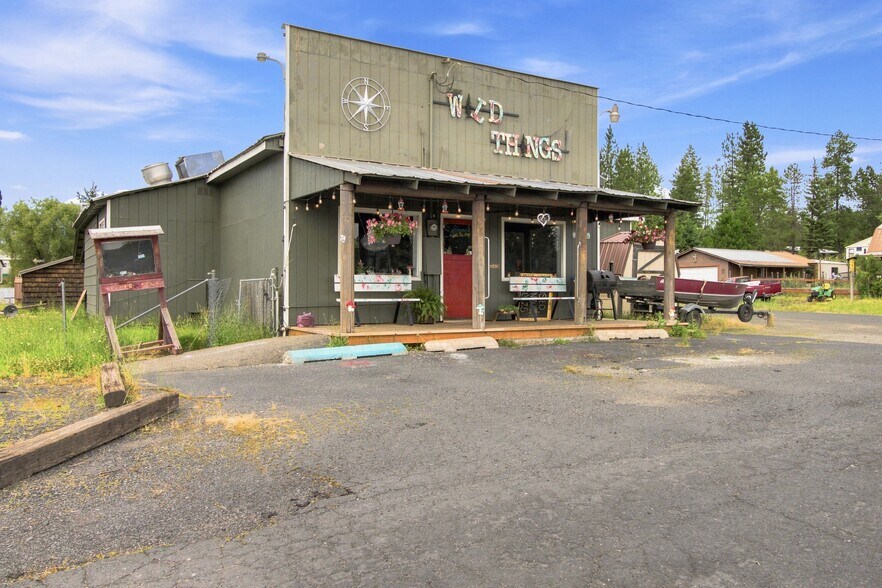 More Photos Of 5588 Highway 8, Deary General Retail For Sale