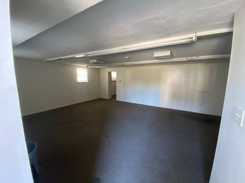 Primary Photo Of 1144 Bradfield Rd, Abington Apartments For Lease