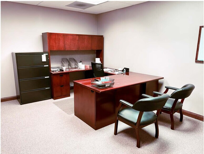 More Photos Of 792-806 W Bartlett Rd, Bartlett Loft Creative Space For Sale