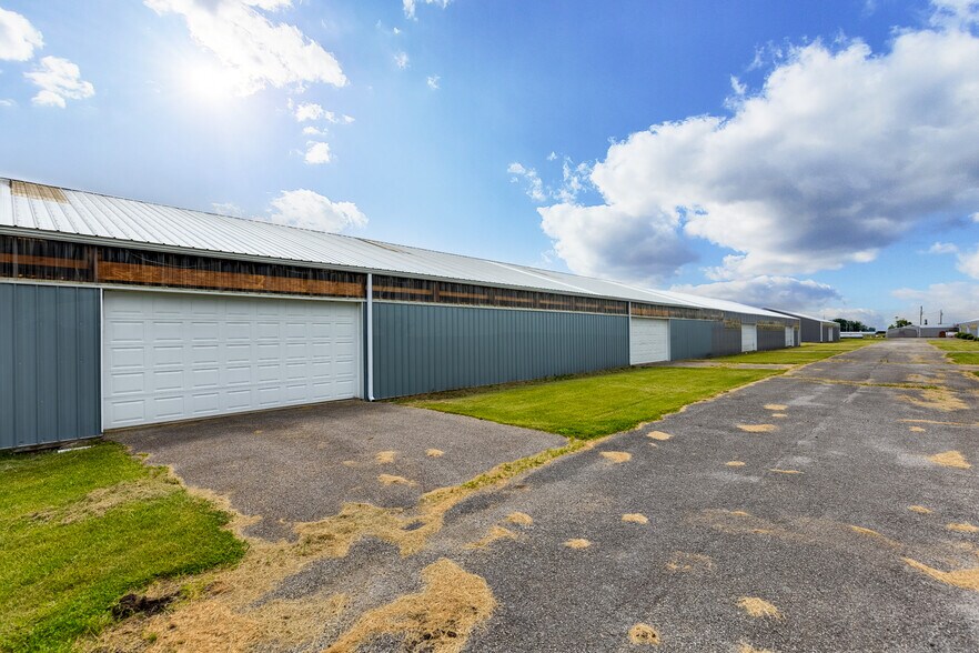 More Photos Of 2149 E Frontage Rd, Staunton Auto Dealership For Sale