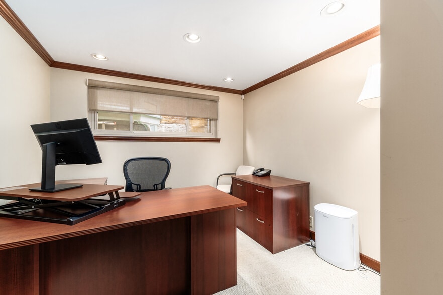 More Photos Of 53 W 3rd Ave, Columbus Office For Sale