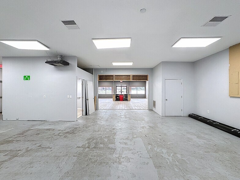 More Photos Of 2418 Highway 44 W, Inverness Storefront For Lease