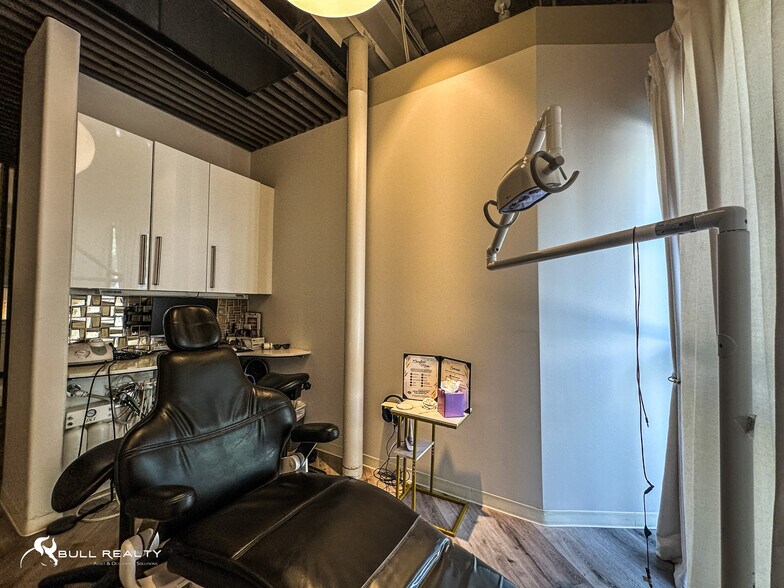 More Photos Of 664 N Highland Ave NE, Atlanta Freestanding For Sale