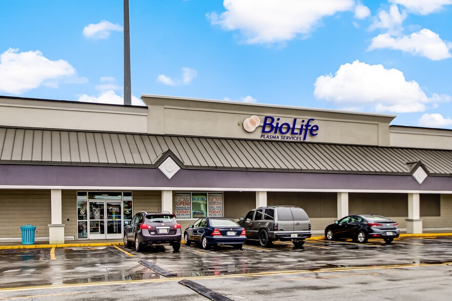 More Photos Of 9222-9398 Arlington Expy, Jacksonville Unknown For Lease