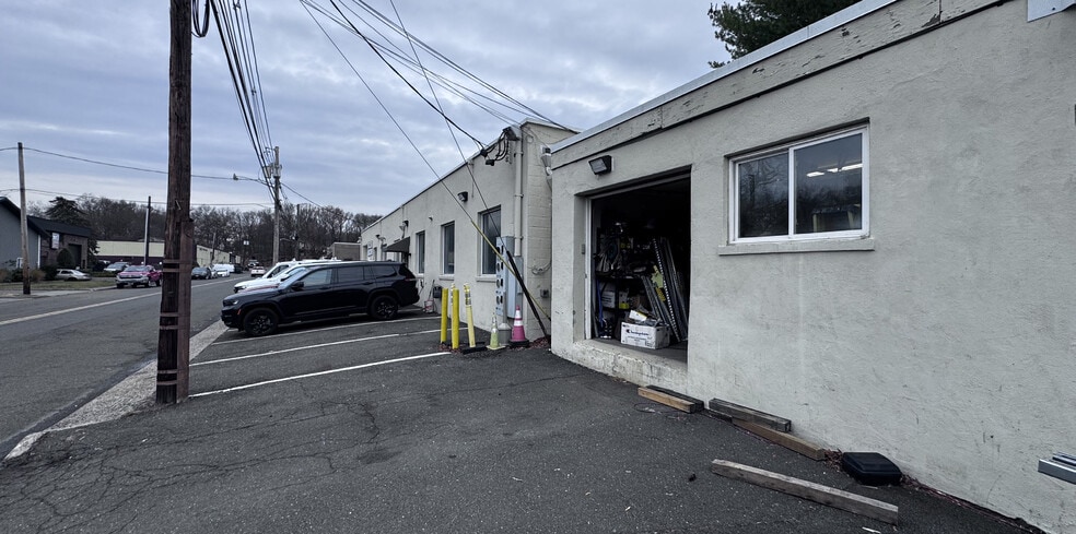 More Photos Of 268 Greenwood Ave, Midland Park Flex For Sale
