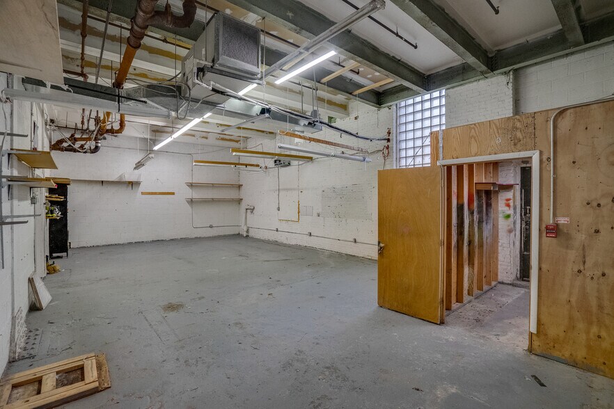 More Photos Of 2038 S Juniper St, Philadelphia Apartments For Lease