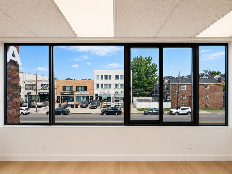 More Photos Of 4236 162nd St, Flushing Medical For Lease