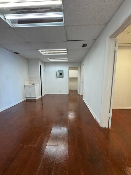 More Photos Of 2331 N State Road 7, Lauderhill Office For Sale