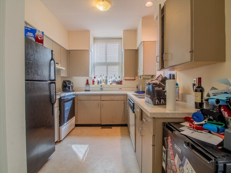 More Photos Of 1911 S 11th St, Saint Louis Apartments For Sale