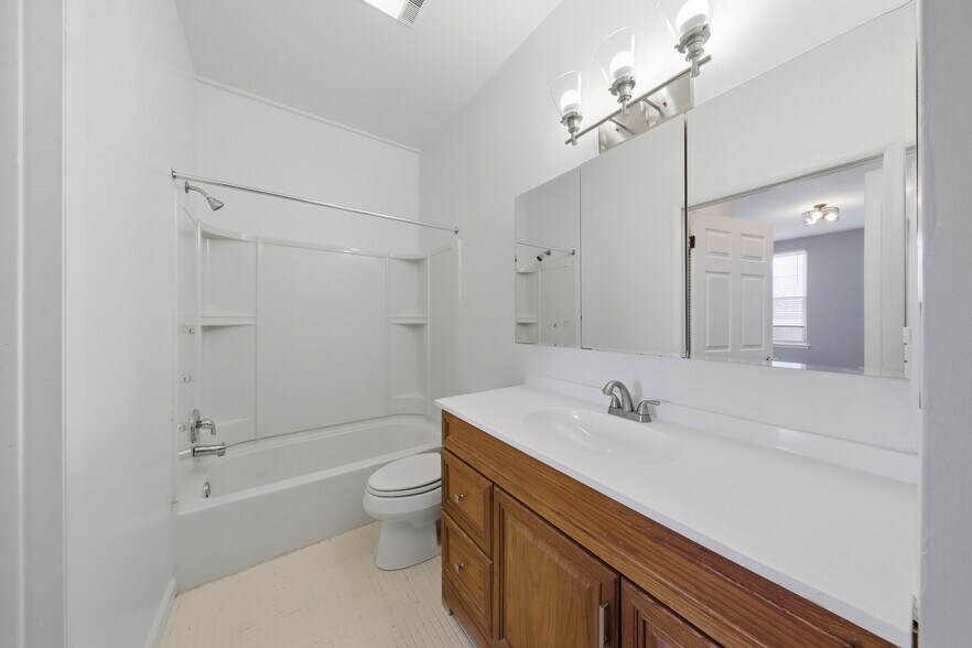 More Photos Of 1170 N Delsea Dr, Westville Office Residential For Sale