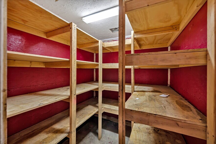 More Photos Of 11211 S US Highway 181, San Antonio Warehouse For Sale