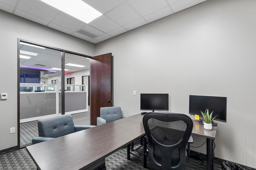 More Photos Of 2701 Sunset Ridge Dr, Rockwall Office For Lease