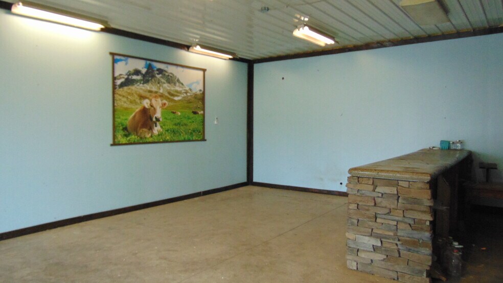 More Photos Of 2890 Jorolemon Rd, Weedsport Industrial For Sale