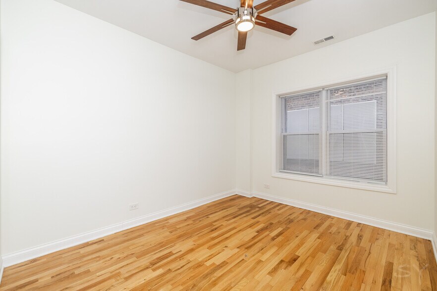 More Photos Of 6711 S Paxton Ave, Chicago Multifamily For Sale