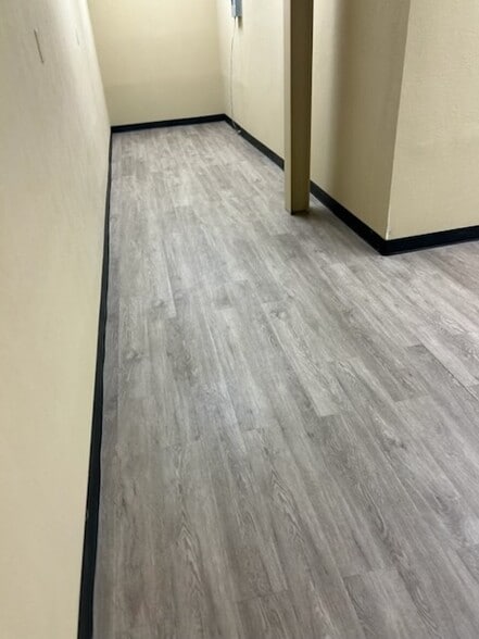 More Photos Of 2501 Commerce, Houston Warehouse For Lease