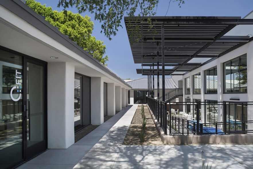 More Photos Of 6320 E Thomas Rd, Scottsdale Unknown For Lease