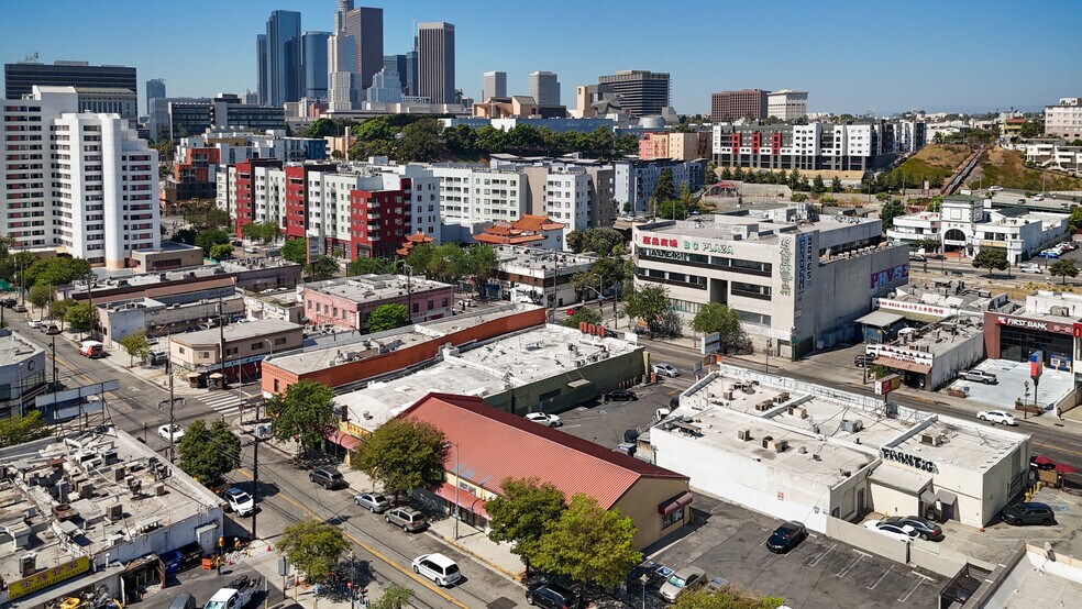 More Photos Of 715 New High St, Los Angeles General Retail For Lease