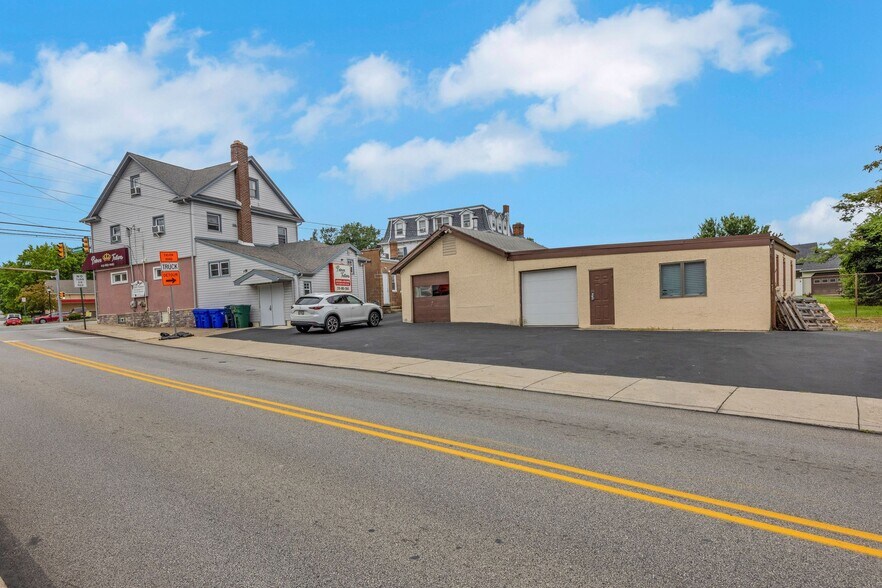 More Photos Of 83 Limekiln Pike, Glenside Storefront Retail Residential For Sale