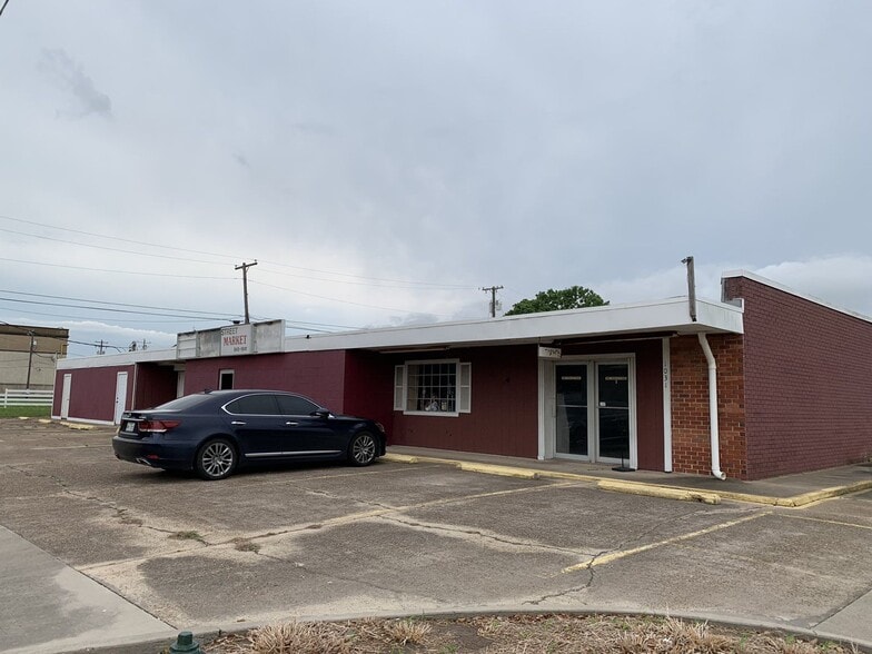 Primary Photo Of 1031 9th St N, Texas City Storefront For Sale