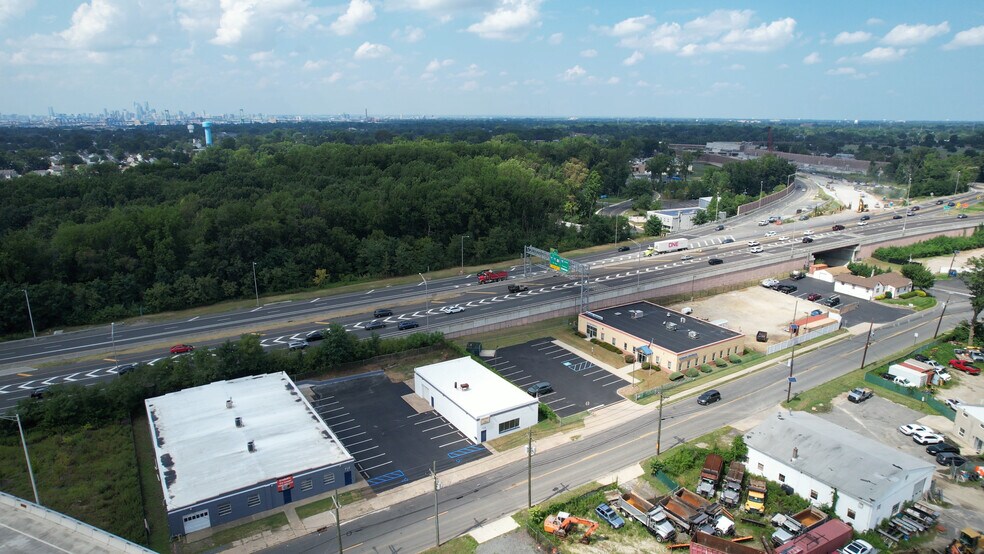 More Photos Of 717 Creek Rd, Bellmawr Manufacturing For Lease