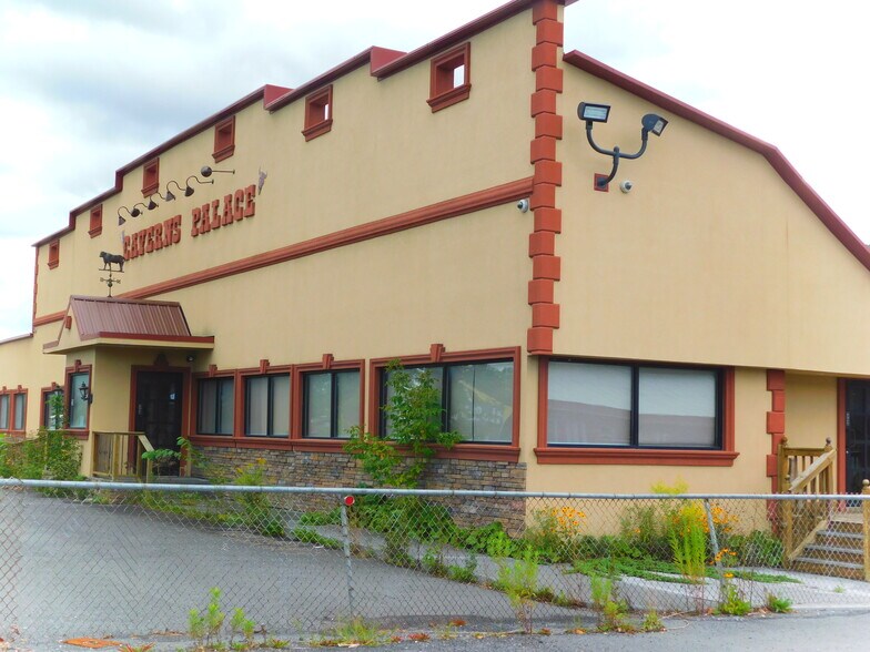 More Photos Of 2930 State Route 7, Howes Cave Restaurant For Sale