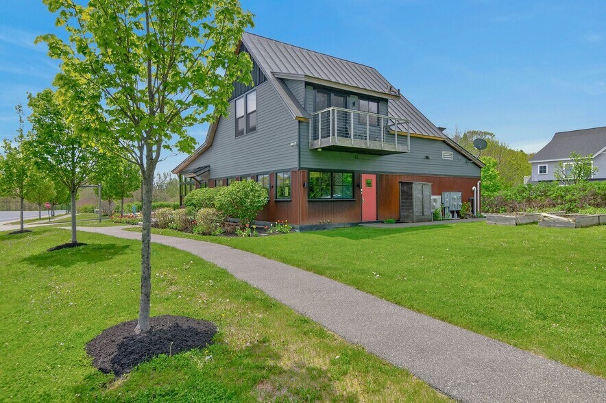 More Photos Of 517 Ocean House Rd, Cape Elizabeth Restaurant For Sale