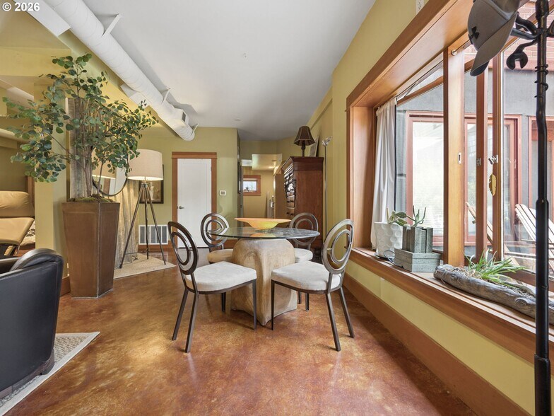 More Photos Of 5400 NE 30th Ave, Portland Office For Lease